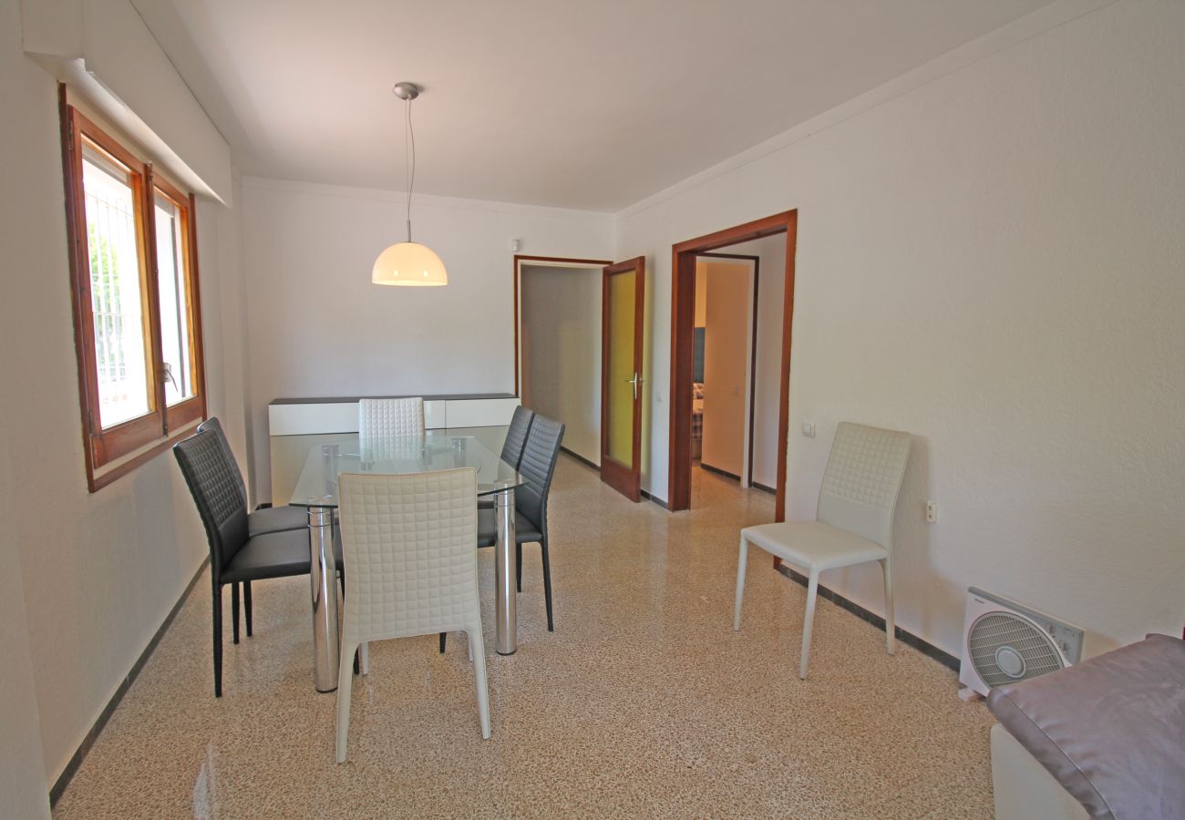 Apartment in Empuriabrava - 8001-SANT MORI Apartment near the beach