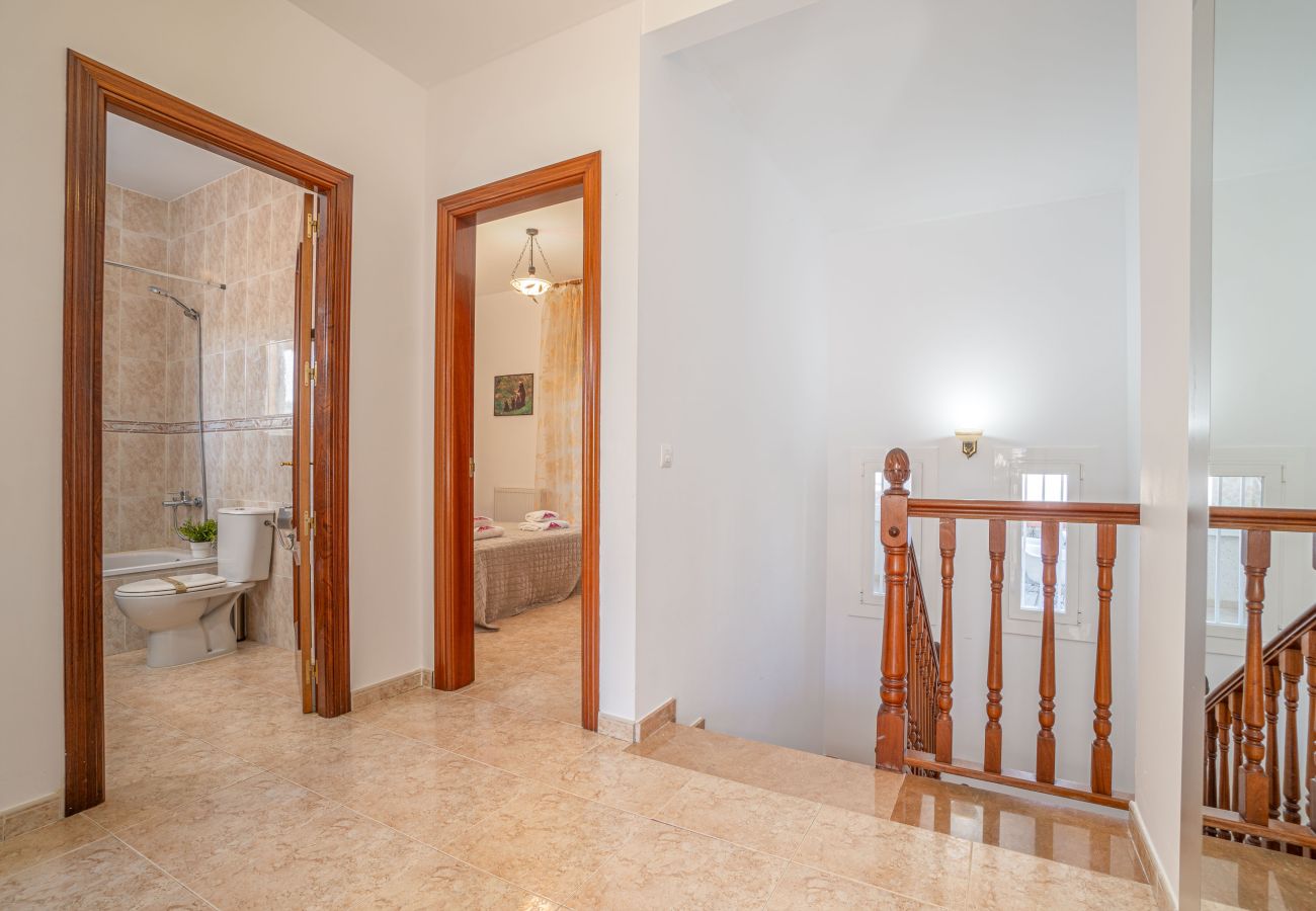 Villa in Empuriabrava - 0007-REQUESENS House with private pool and wifi