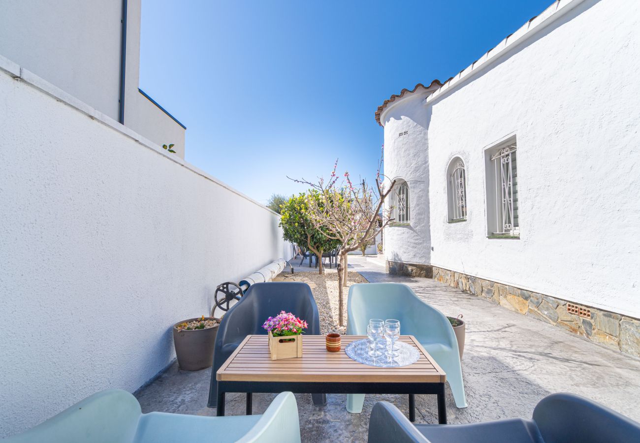 Villa in Empuriabrava - 0009-ALBERES House with pool