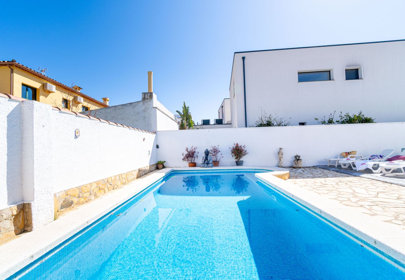 Villa in Empuriabrava - 0009-ALBERES House with pool