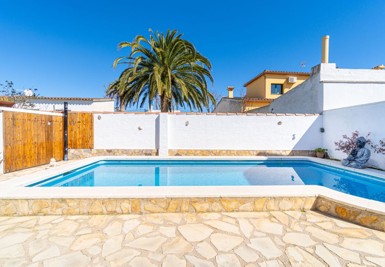 Villa in Empuriabrava - 0009-ALBERES House with pool