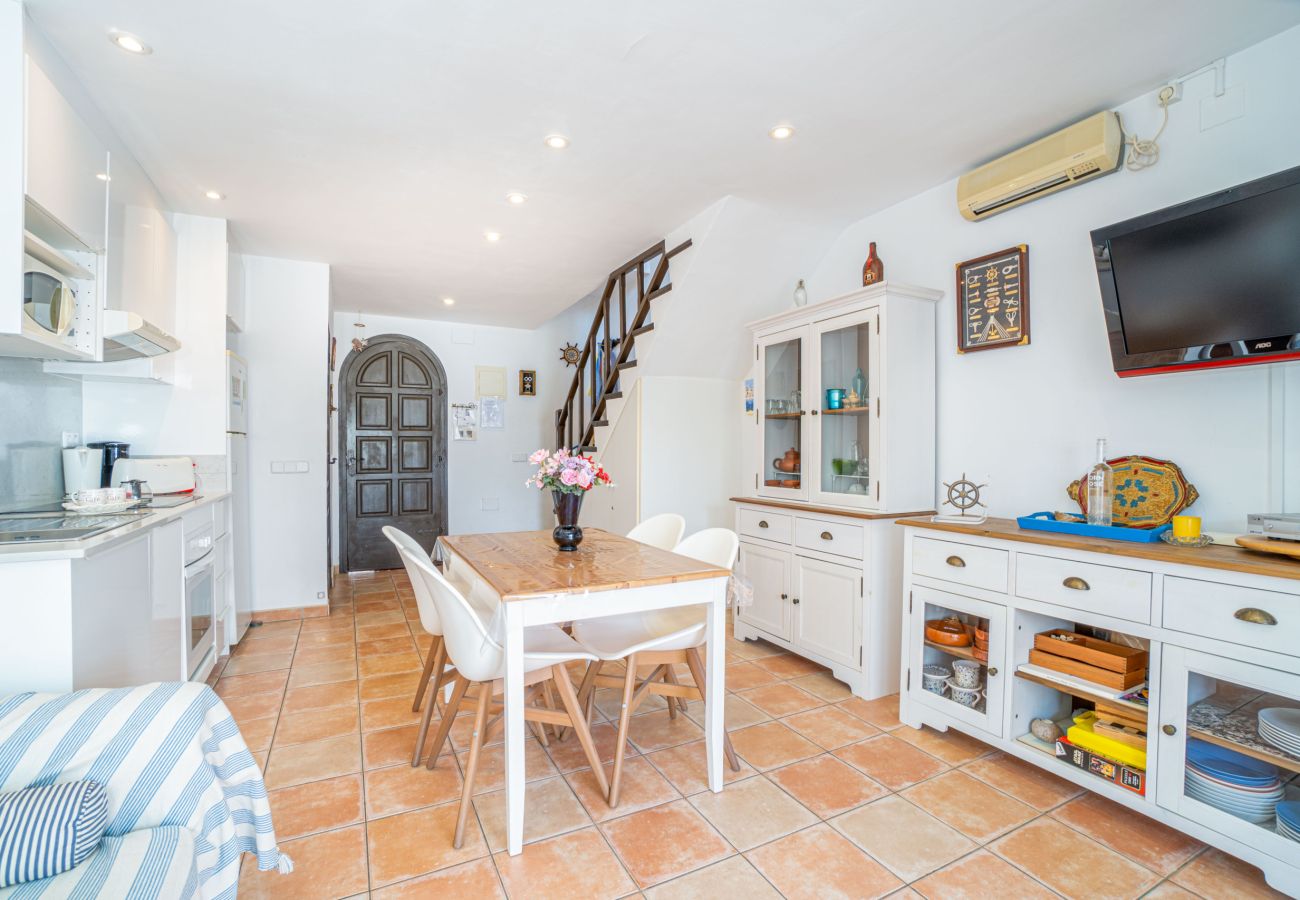 Villa in Empuriabrava - 0151-ILLA CARTAGO Canalfront Fisherman-Style House