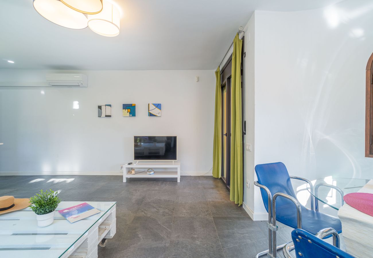 Villa in Empuriabrava - 0130-MONTGRI House with private pool