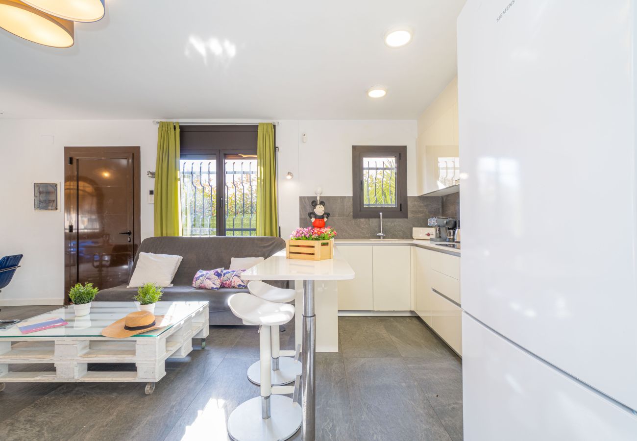 Villa in Empuriabrava - 0130-MONTGRI House with private pool