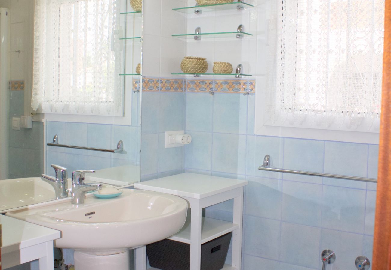 Villa in Empuriabrava - 0082-PANI House with 3 bedrooms 