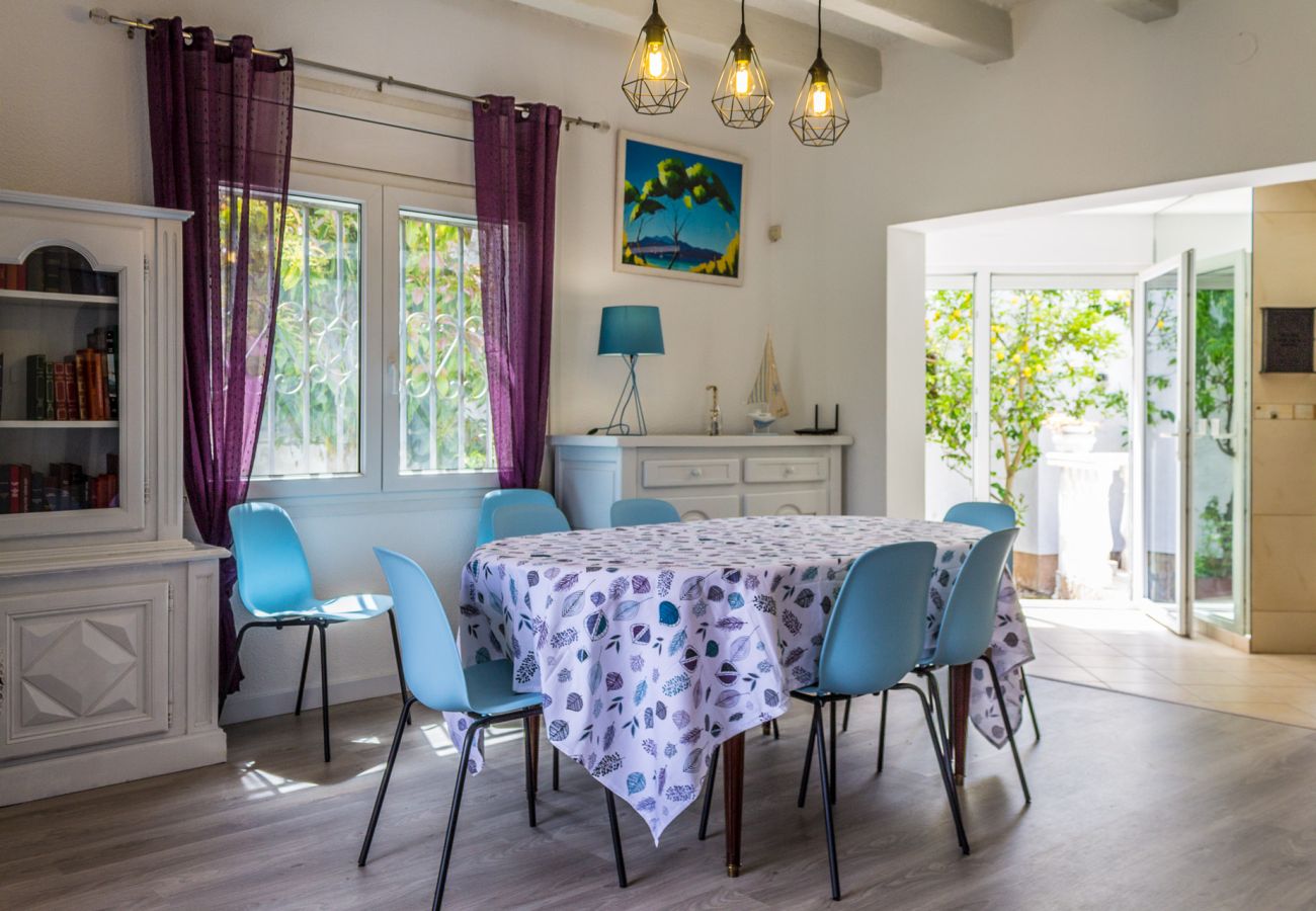 Villa in Empuriabrava - 0082-PANI House with 3 bedrooms 