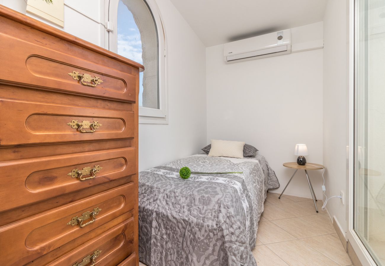 Villa in Empuriabrava - 0082-PANI House with 3 bedrooms 