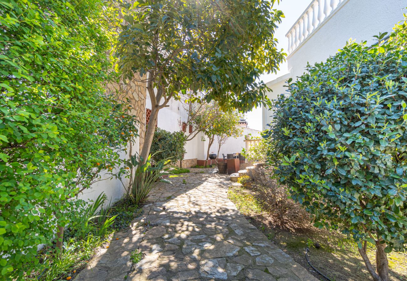 Villa in Empuriabrava - 0082-PANI House with 3 bedrooms 