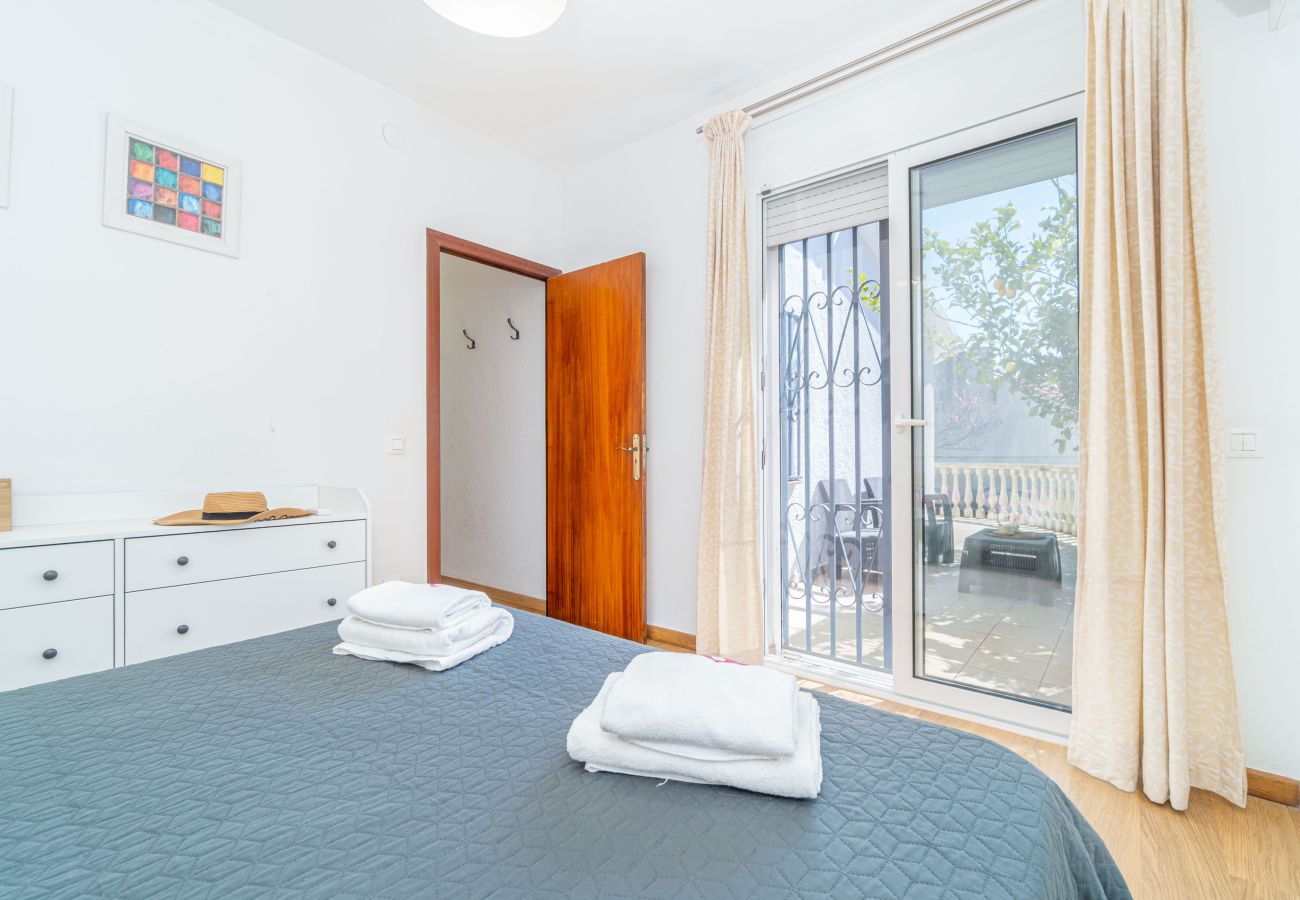 Villa in Empuriabrava - 0082-PANI House with 3 bedrooms 