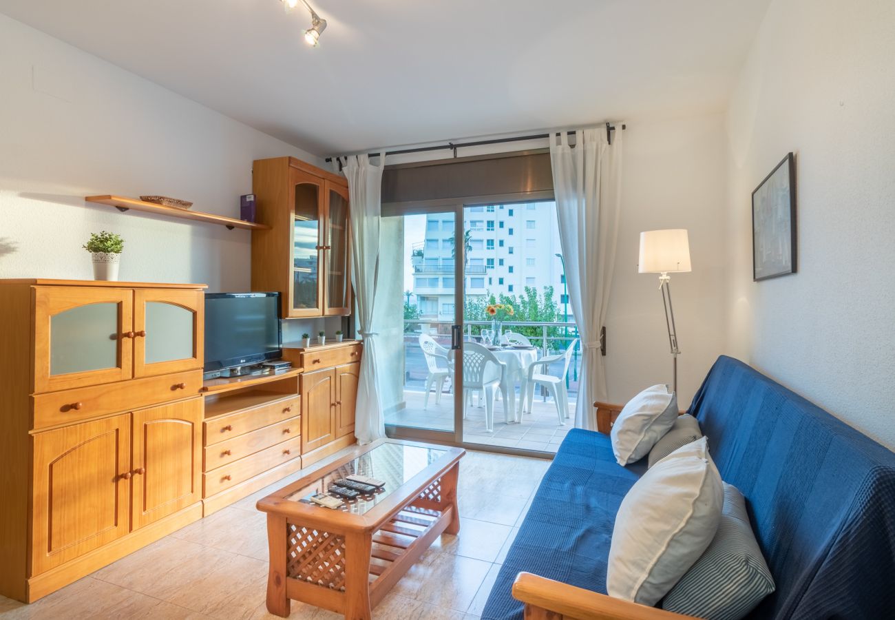 Apartment in Empuriabrava -  0089-MIRABLAU Apartment with side views of the beach