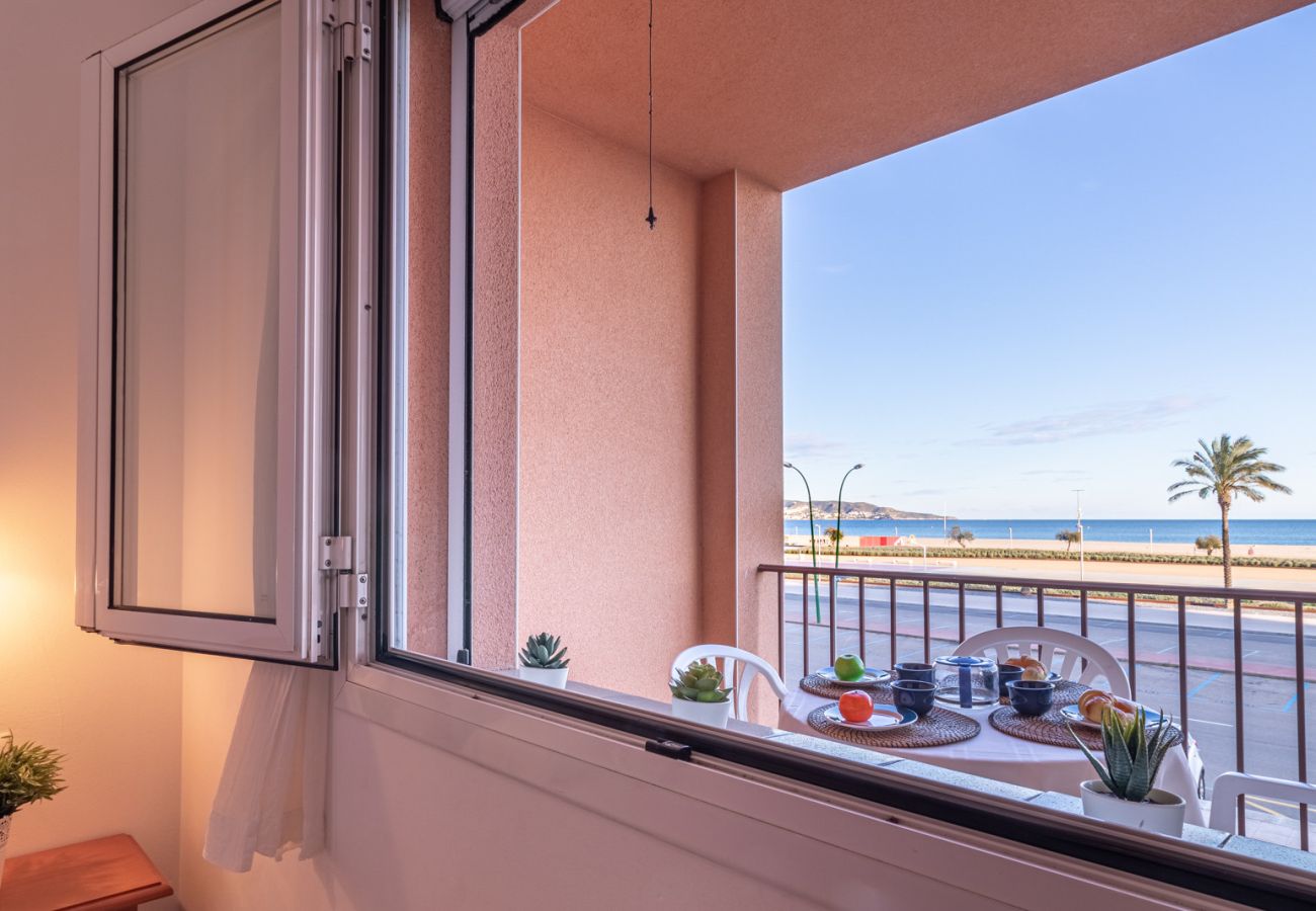 Apartment in Empuriabrava - 0090-MARENOSTRUM Beachfront apartment