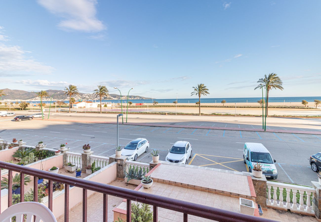 Apartment in Empuriabrava - 0090-MARENOSTRUM Beachfront apartment