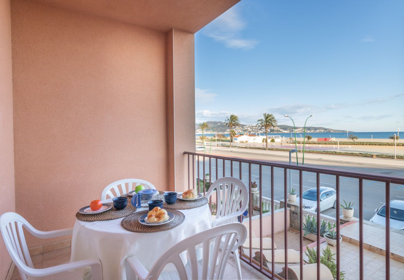 Apartment in Empuriabrava - 0090-MARENOSTRUM Beachfront apartment