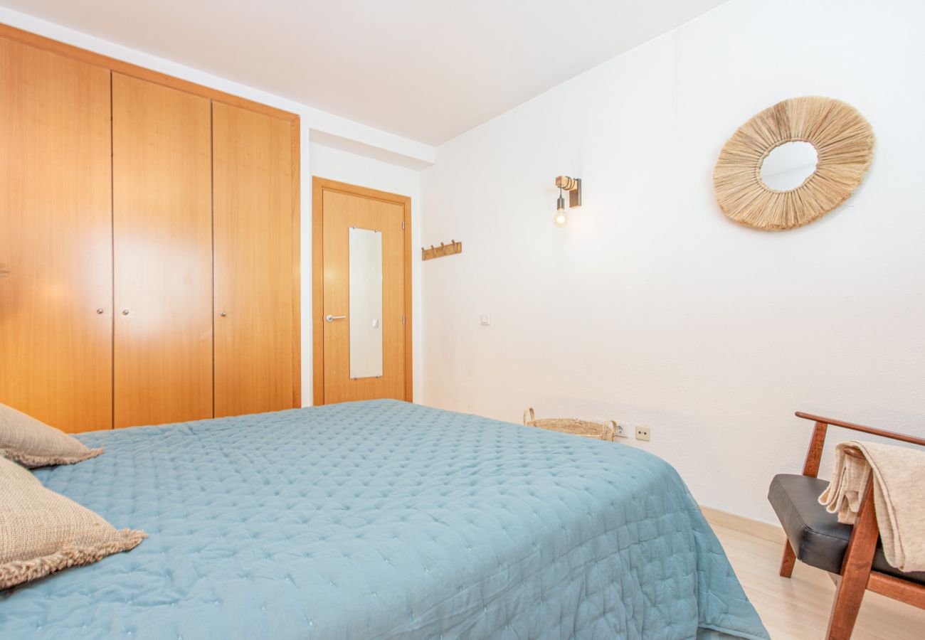 Apartment in Rosas / Roses - 2005-PORT CANIGO Apartment with community pool and canal view 