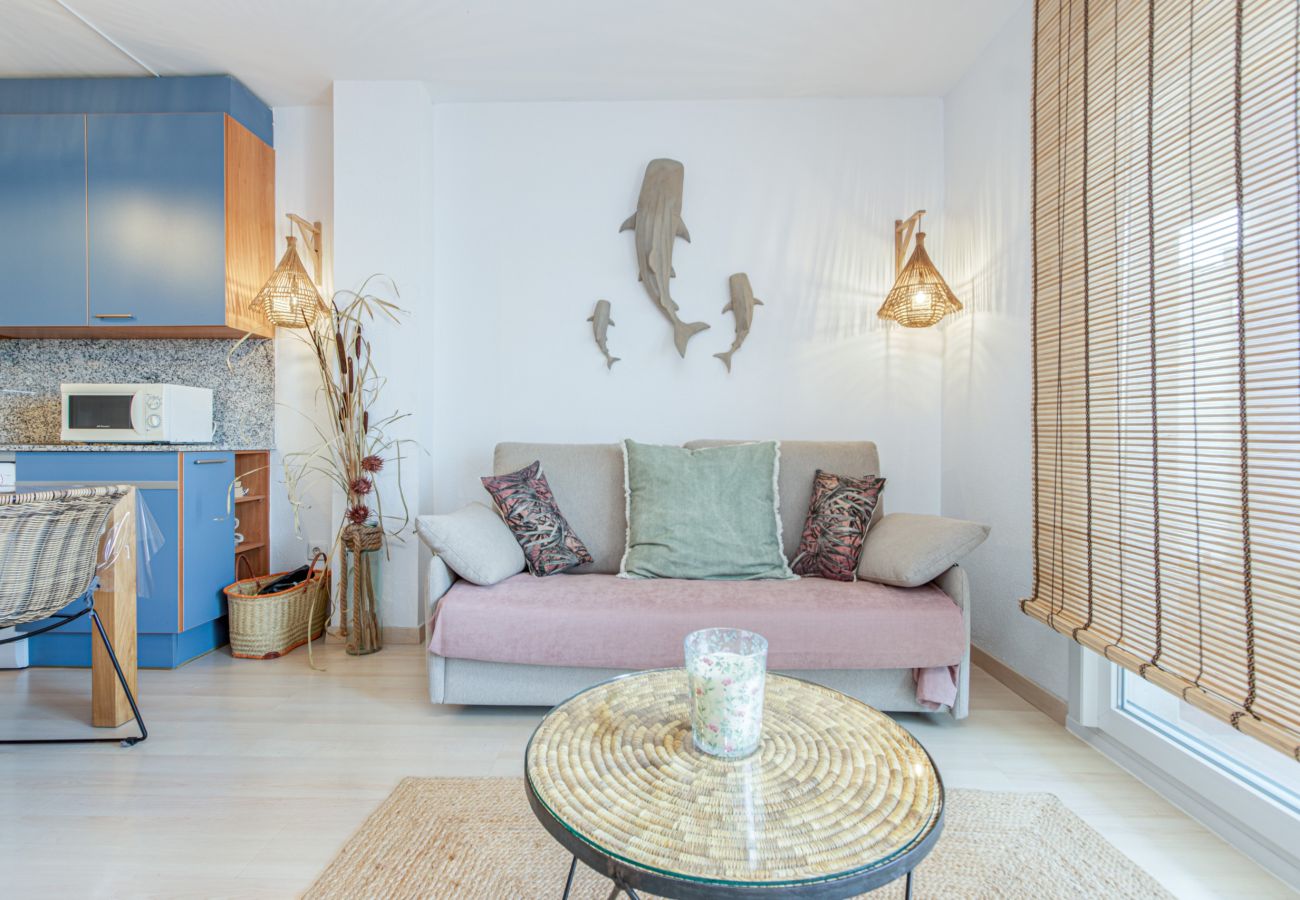 Apartment in Rosas / Roses - 2005-PORT CANIGO Apartment with community pool and canal view 