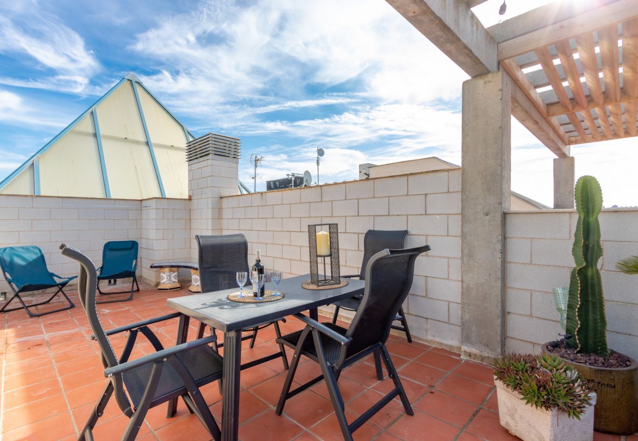 Apartment in Rosas / Roses - 2005-PORT CANIGO Apartment with community pool and canal view 