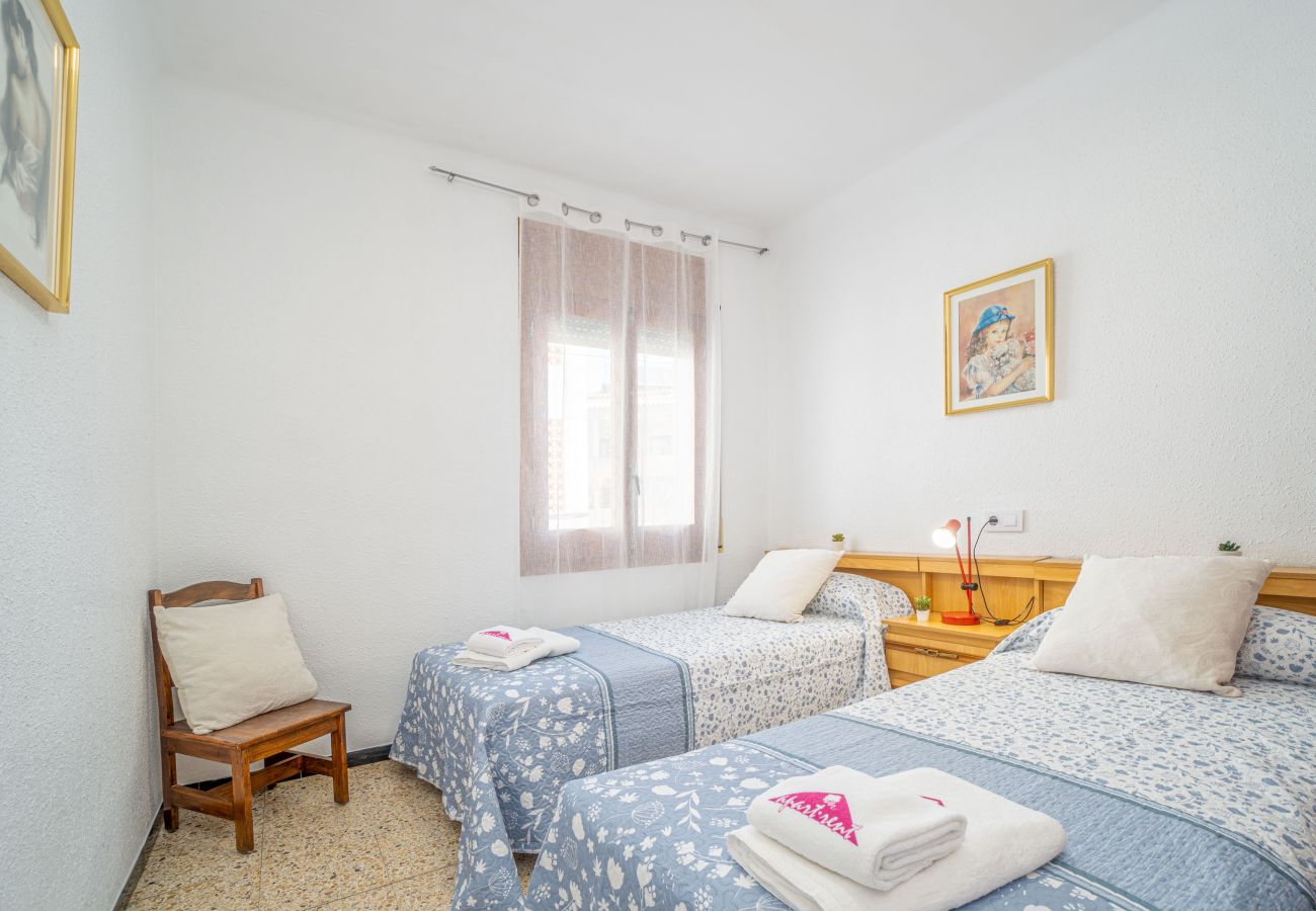Appartement à Rosas / Roses - 2025-POETA MARQUINA Appartement avec 3 ch. à coucher