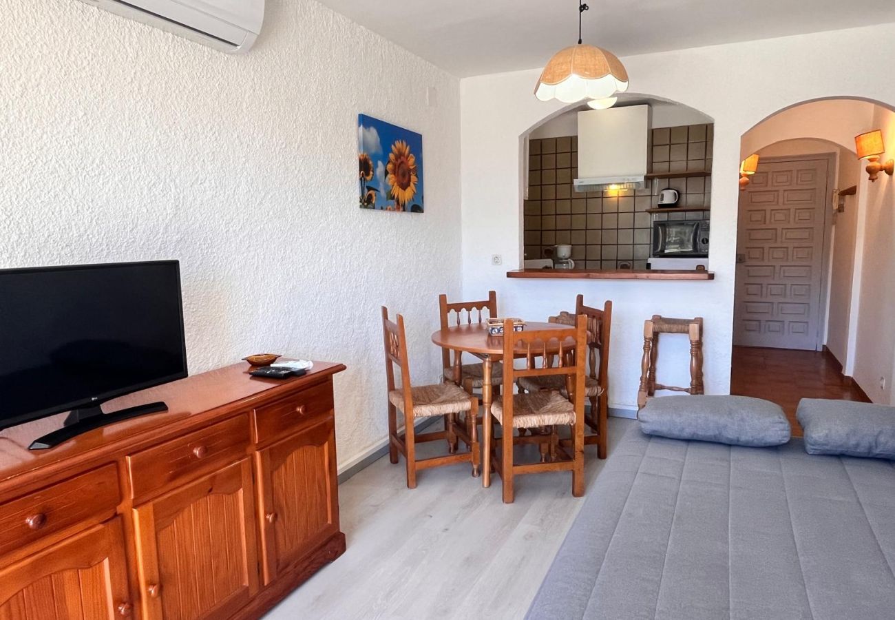 Studio à Empuriabrava - 0167-POBLAT TIPIC Studio près de la plage