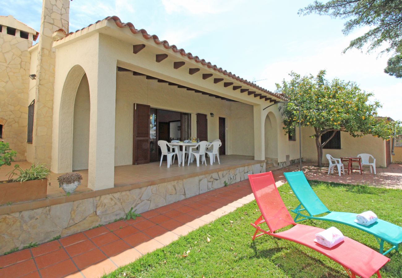Villa à Empuriabrava - 0081-PANI Maison avec 4 ch. à coucher et jardin