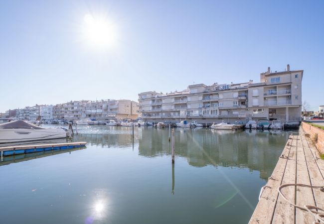 Appartement à Empuriabrava - 0139-ONADA Appartement avec vue sur le canal Appartement à Empuriabrava - 0139-ONADA Appartement avec vue sur le canal