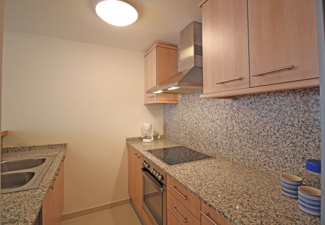 Appartement à Rosas / Roses - 8010-MIL.LENI Appartement avec piscine communautaire et parking Appartement à Rosas / Roses - 8010-MIL.LENI Appartement avec piscine communautaire et parking
