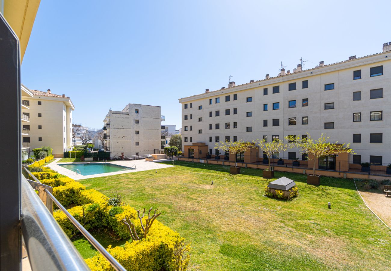 Appartement à Rosas / Roses - 8010-MIL.LENI Appartement avec piscine communautaire et parking