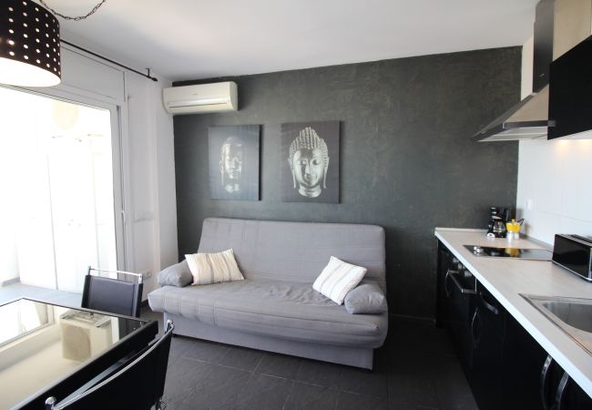 Studio à Empuriabrava - 0115-MANHATTAN Studio avec vue sur la mer Studio à Empuriabrava - 0115-MANHATTAN Studio avec vue sur la mer
