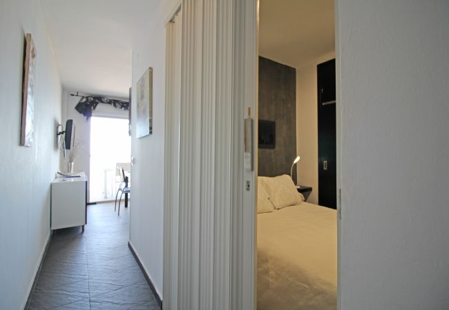 Studio à Empuriabrava - 0115-MANHATTAN Studio avec vue sur la mer Studio à Empuriabrava - 0115-MANHATTAN Studio avec vue sur la mer