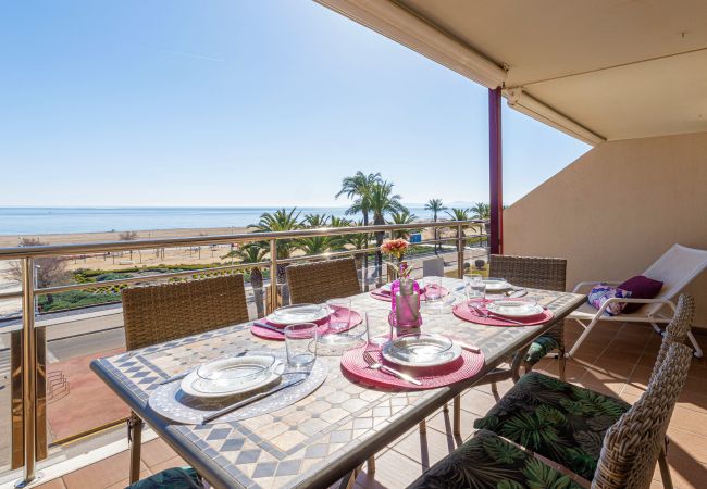 Appartement à Empuriabrava - 0085-MIRABLAU Appartement avec vue sur mer Appartement à Empuriabrava - 0085-MIRABLAU Appartement avec vue sur mer