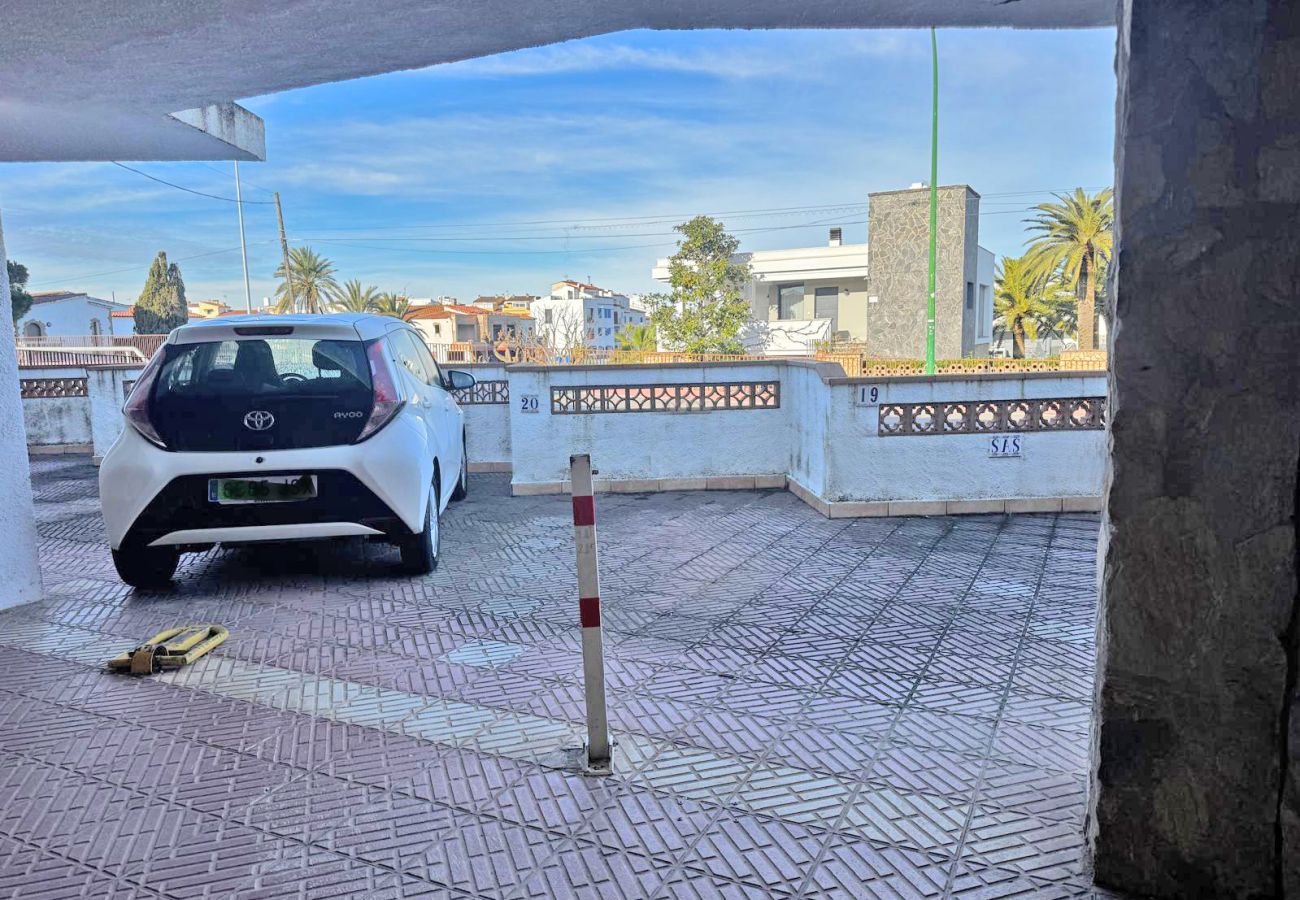 Villa à Empuriabrava - 0151-ILLA CARTAGO Maison de Pêcheur au Bord du Canal