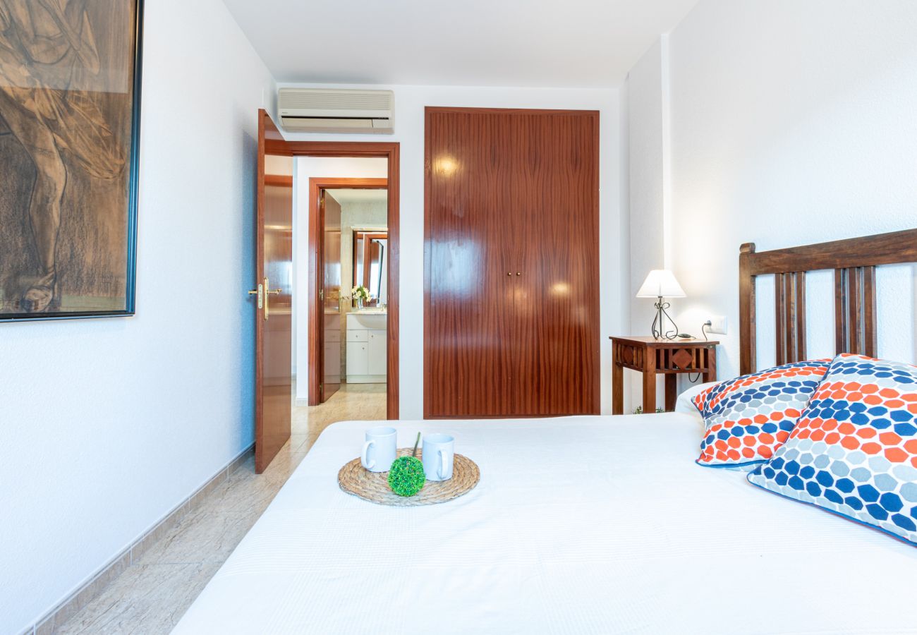 Appartement à Empuriabrava - 0088-MIRABLAU Appartement avec vue latérale sur la plage