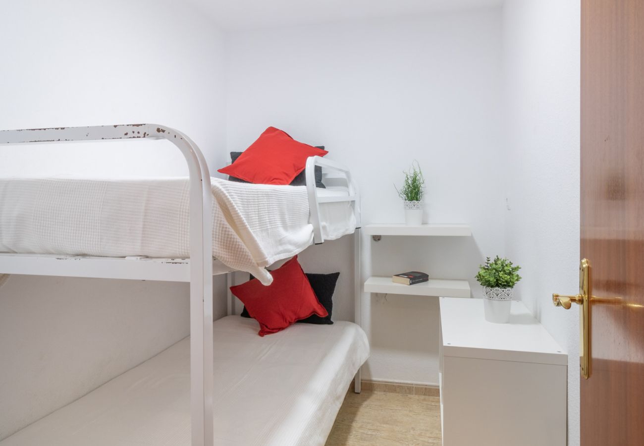 Appartement à Empuriabrava - 0089-MIRABLAU Appartement avec vue latérale sur la plage