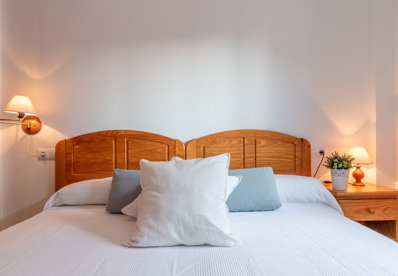 Appartement à Empuriabrava - 0089-MIRABLAU Appartement avec vue latérale sur la plage