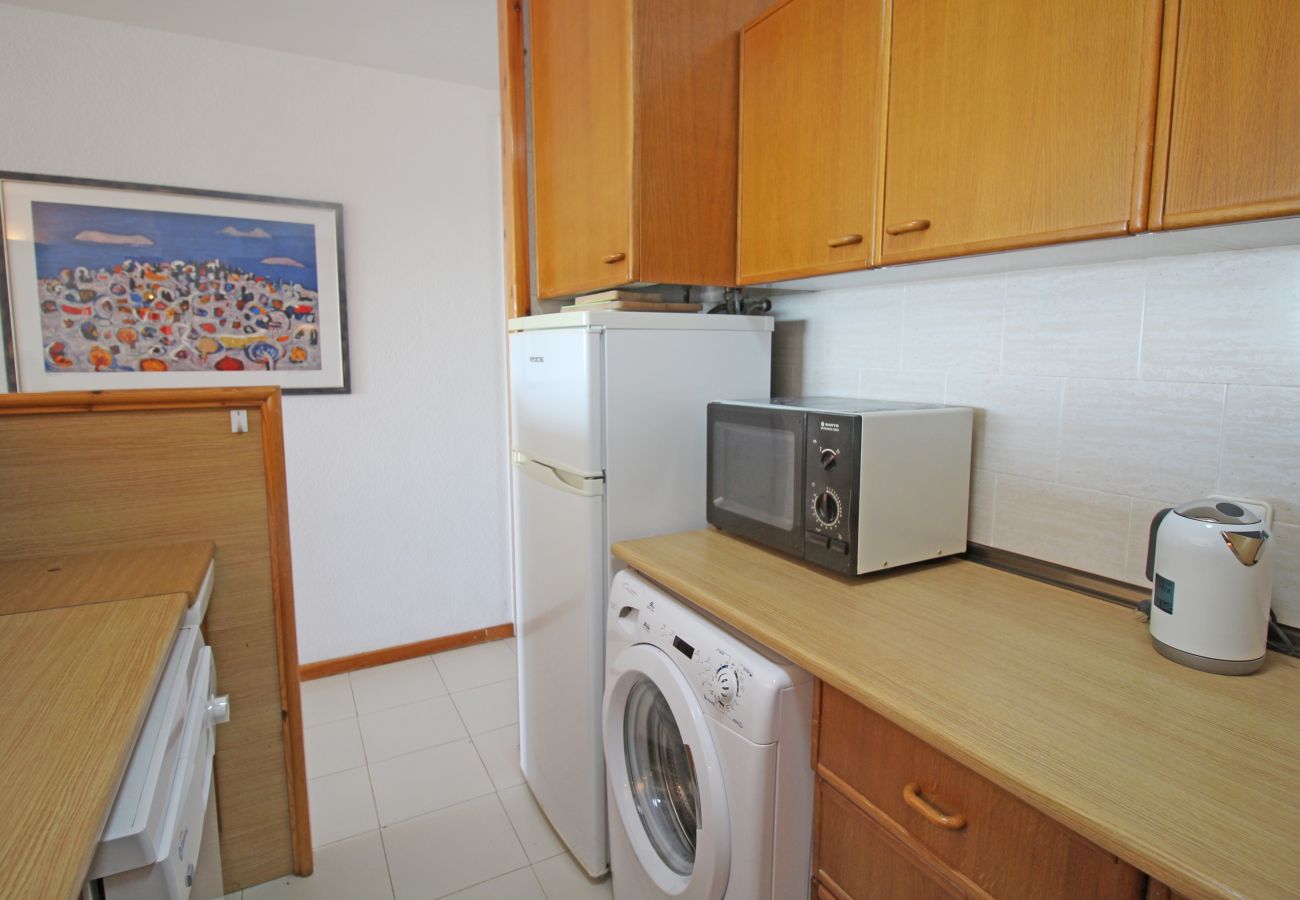 Appartement in Empuriabrava - 0161-PORT GREC Apaprtement met WIFI, uitzicht op zee en kanaal