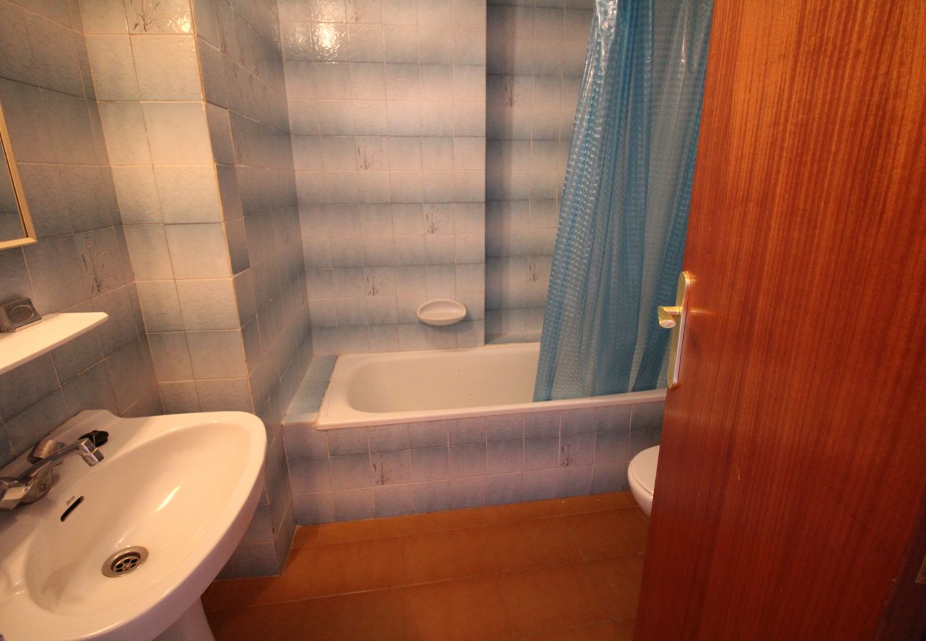 Appartement in Empuriabrava - 0186-SAN LUIS Appartement met uitzicht op zee