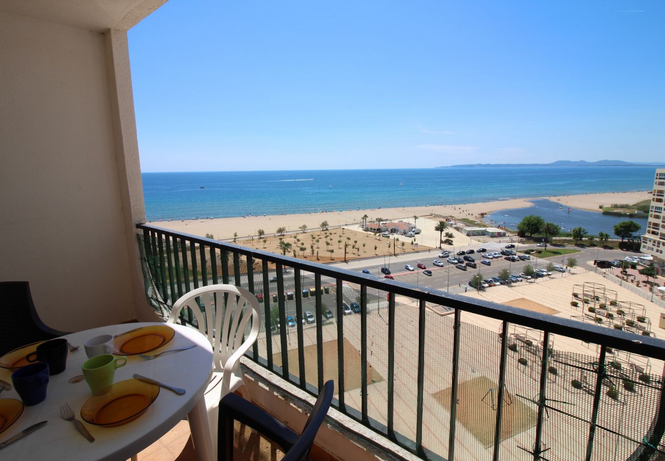 Appartement in Empuriabrava - 0186-SAN LUIS Appartement met uitzicht op zee