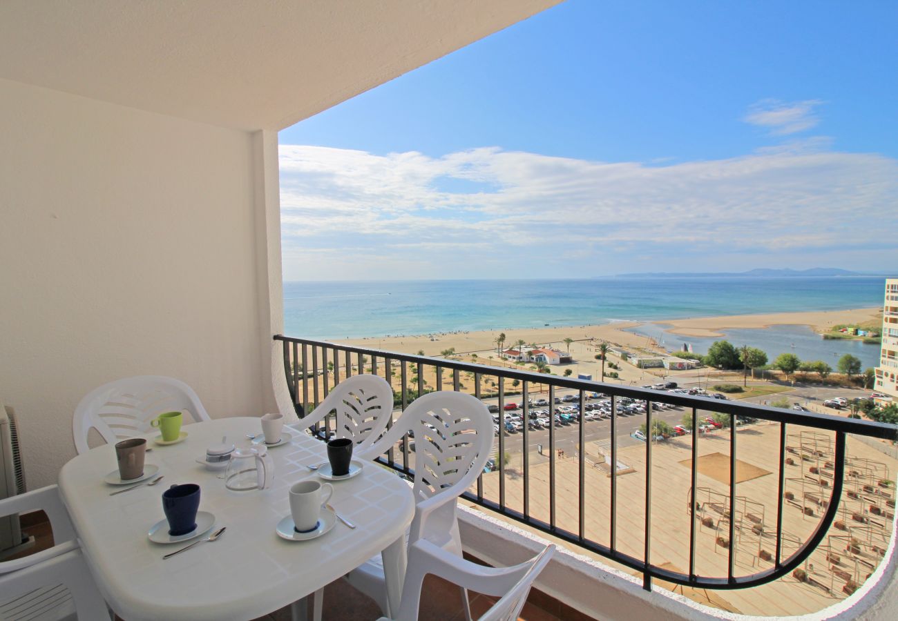 Appartement in Empuriabrava - 0186-SAN LUIS Appartement met uitzicht op zee