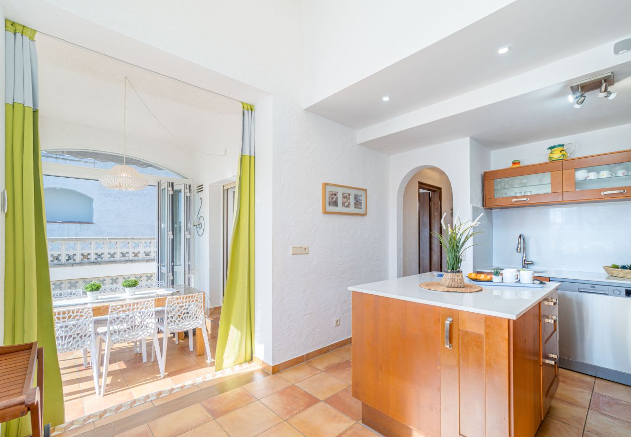 Villa in Empuriabrava - 0042-FLAMICELL Huis aan het kanaal met zwembad