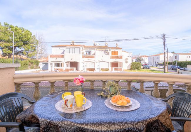 Appartement in Empuriabrava - 0054-GRAN RESERVA Appartement dichtbij het strand Appartement in Empuriabrava - 0054-GRAN RESERVA Appartement dichtbij het strand