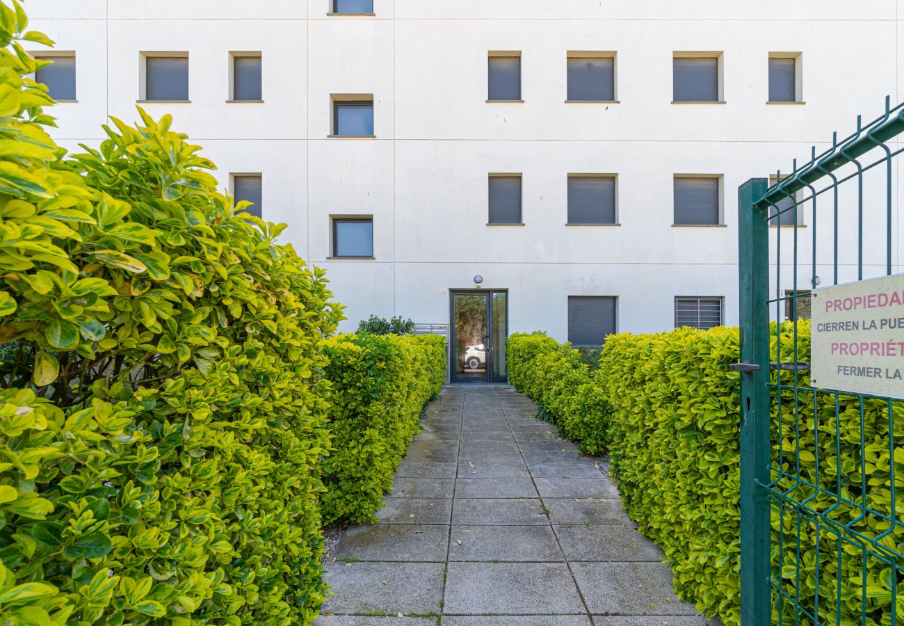 Appartement in Rosas / Roses - 8010-MIL.LENI Appartement met gemeenschappelijk zwembad en parkeerplaats