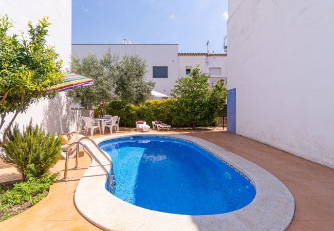 Villa in Empuriabrava - 0191-SANT MAURICI Huis met privé-zwembad Villa in Empuriabrava - 0191-SANT MAURICI Huis met privé-zwembad