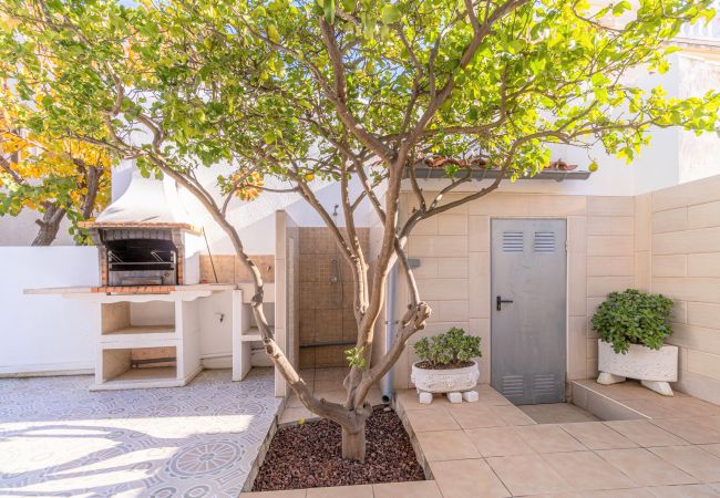 Villa in Empuriabrava - 0007-REQUESENS Huis met privé-zwembad en wifi Villa in Empuriabrava - 0007-REQUESENS Huis met privé-zwembad en wifi