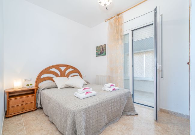 Villa in Empuriabrava - 0007-REQUESENS Huis met privé-zwembad en wifi Villa in Empuriabrava - 0007-REQUESENS Huis met privé-zwembad en wifi