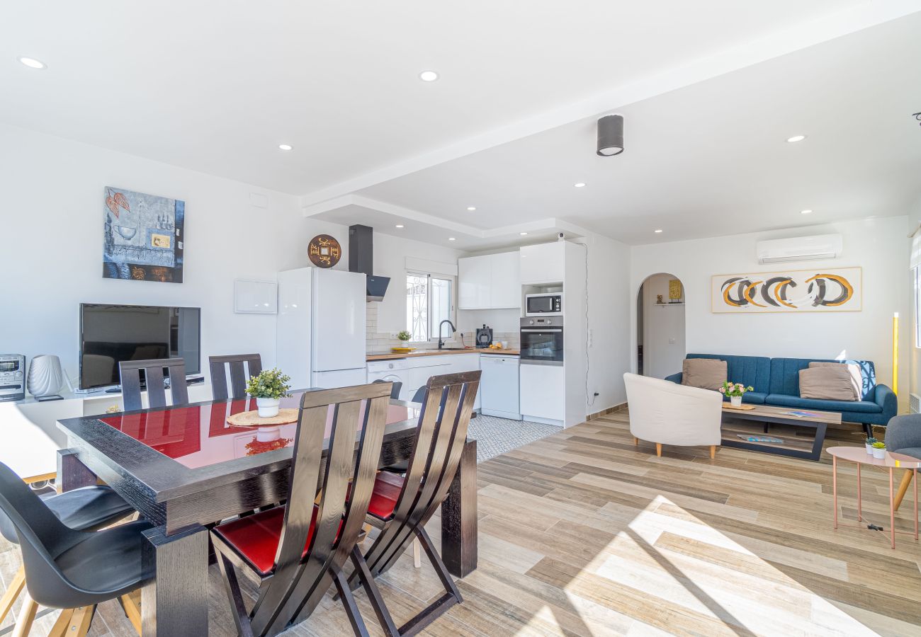 Villa in Empuriabrava - 0009-ALBERES Huis met zwembad