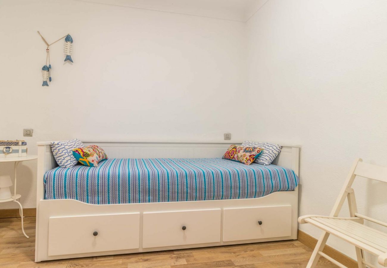 Villa in Empuriabrava - 0149-VALIRA Huis aan het kanaal met zwembad en aanlegplaats