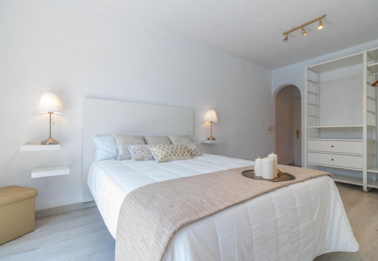 Villa in Empuriabrava - 0149-VALIRA Huis aan het kanaal met zwembad en aanlegplaats