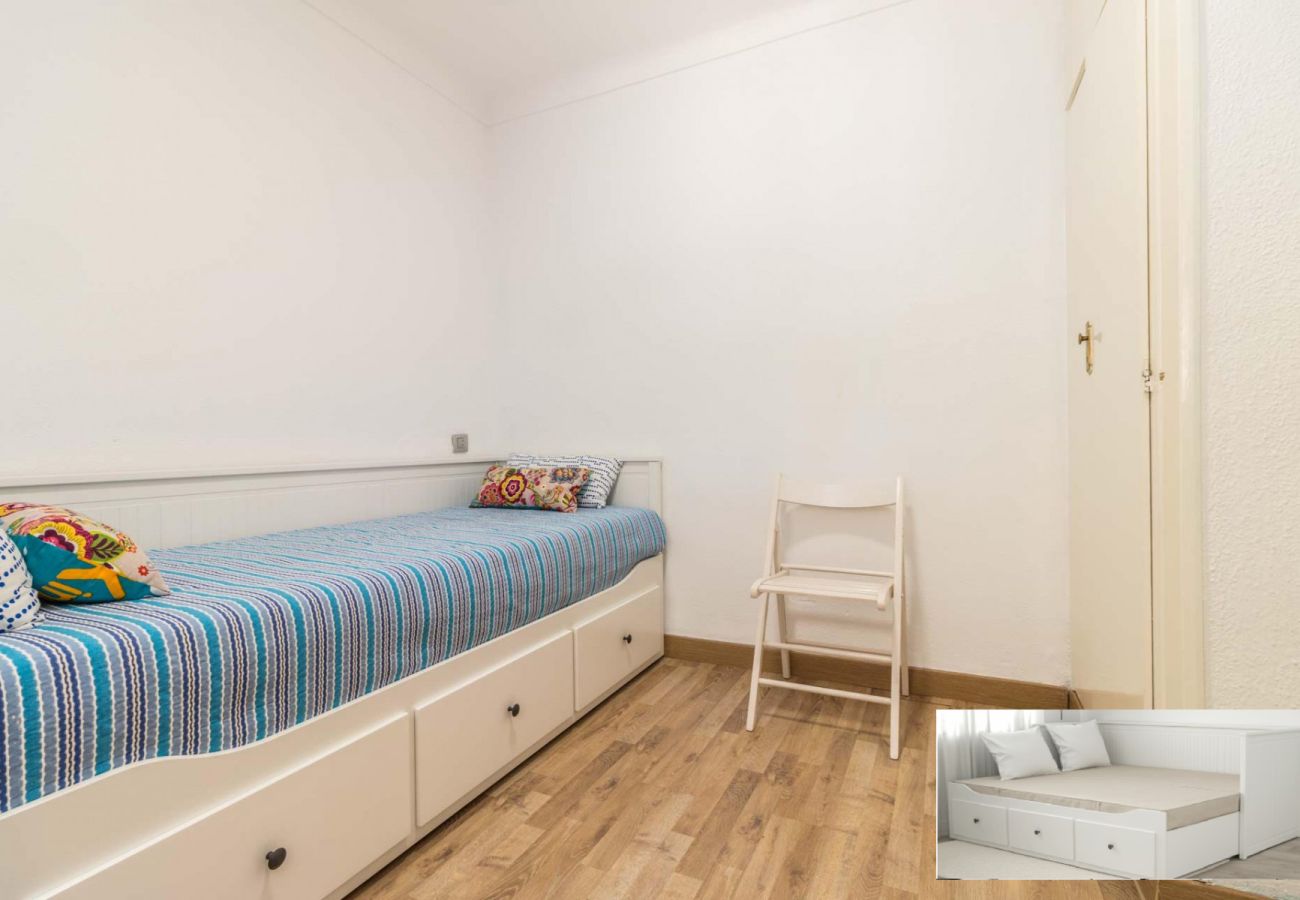 Villa in Empuriabrava - 0149-VALIRA Huis aan het kanaal met zwembad en aanlegplaats