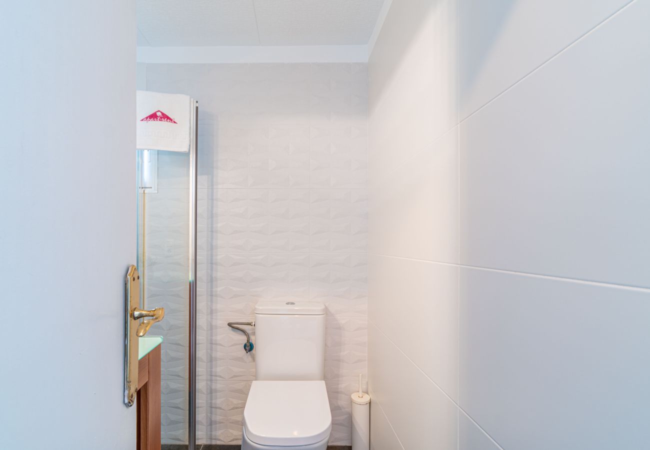 Villa in Empuriabrava - 0149-VALIRA Huis aan het kanaal met zwembad en aanlegplaats