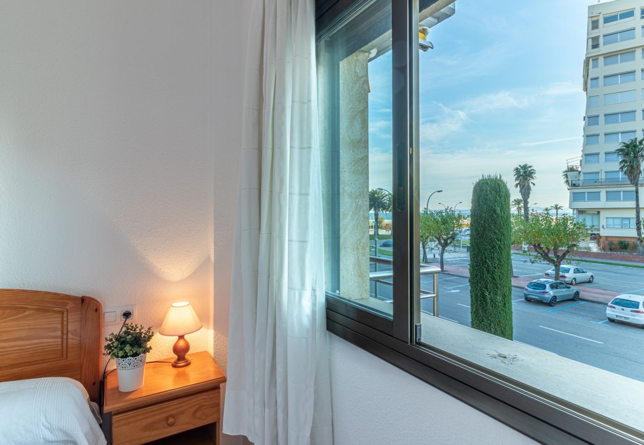 Appartement in Empuriabrava - 0089-MIRABLAU Appartement met zijdelings uitzicht op het strand