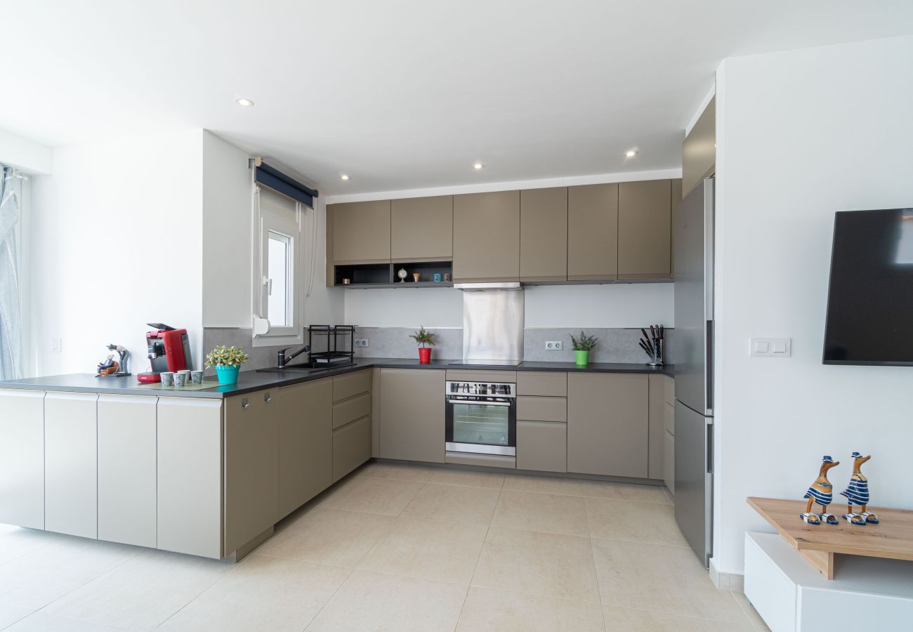 Villa in Empuriabrava - 0040-CAP RAS Huis aan kanaal met zwembad en aanlegplaats